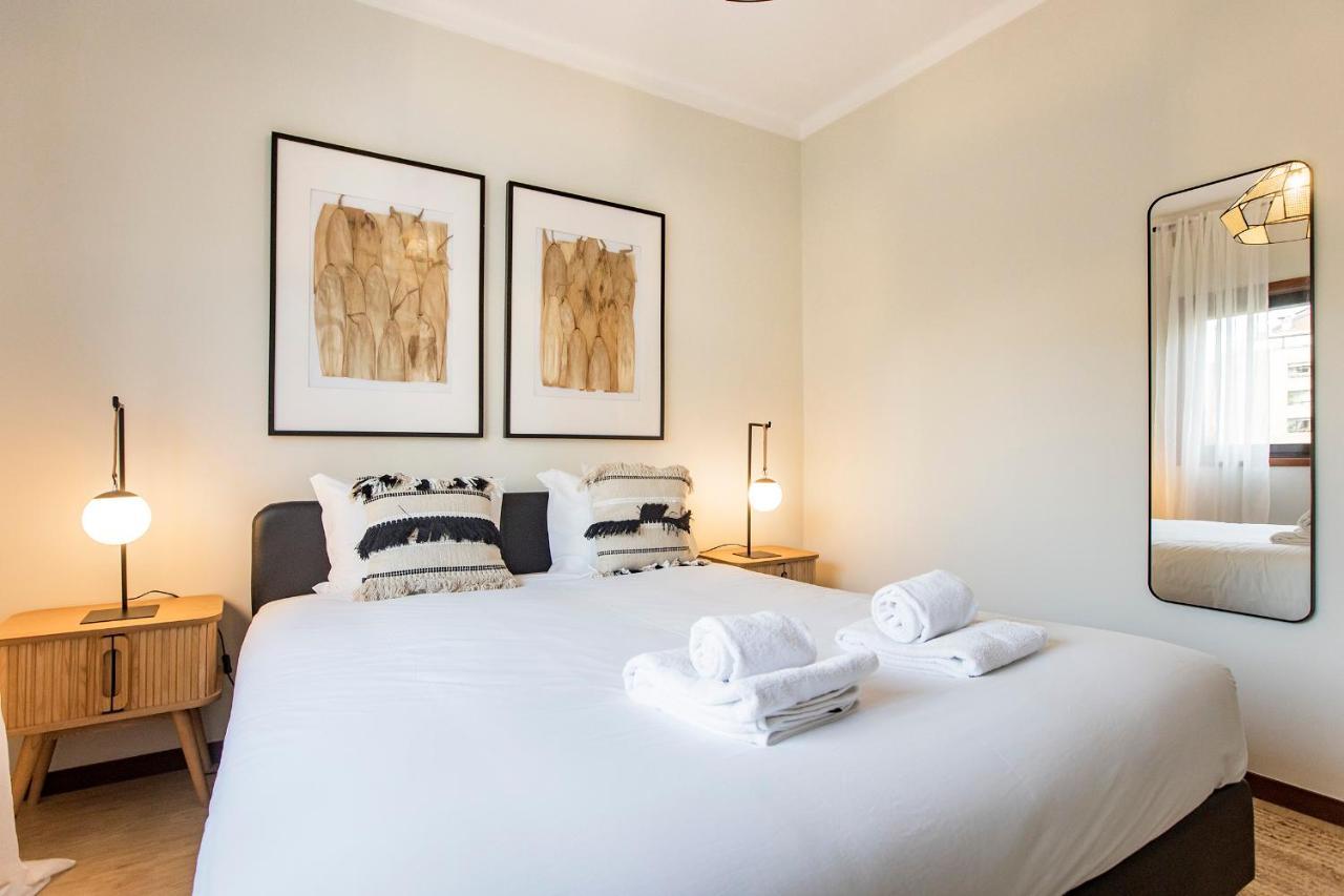 2Br Flat In Bonfim W/ Ac & Balcony By Lovelystay OOporto Esterno foto